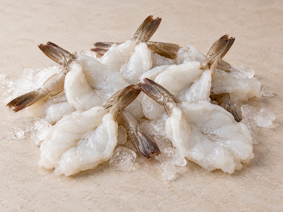 Vannamei butterfly shrimps 26/30, 1 kg pack product